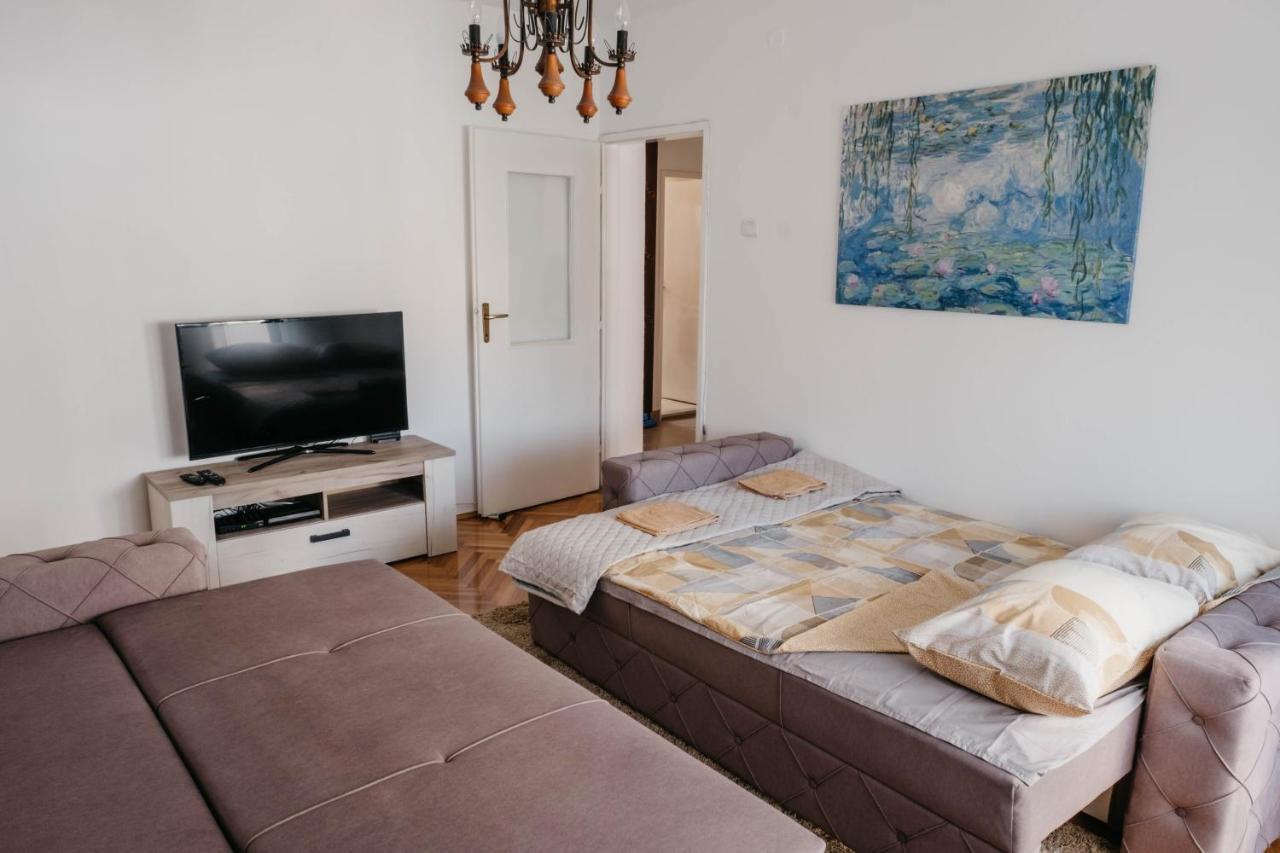 Apartment Bracovic - City Center Бар Экстерьер фото