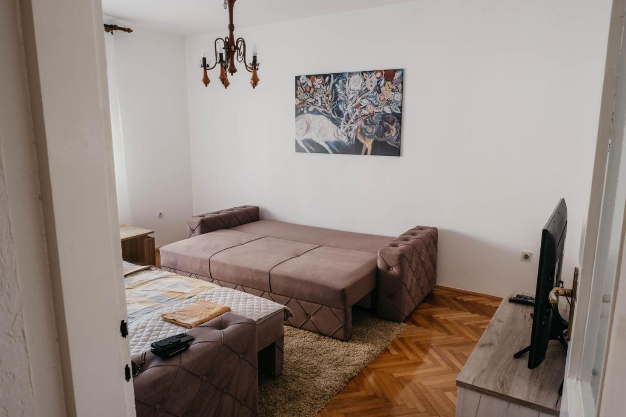 Apartment Bracovic - City Center Бар Экстерьер фото