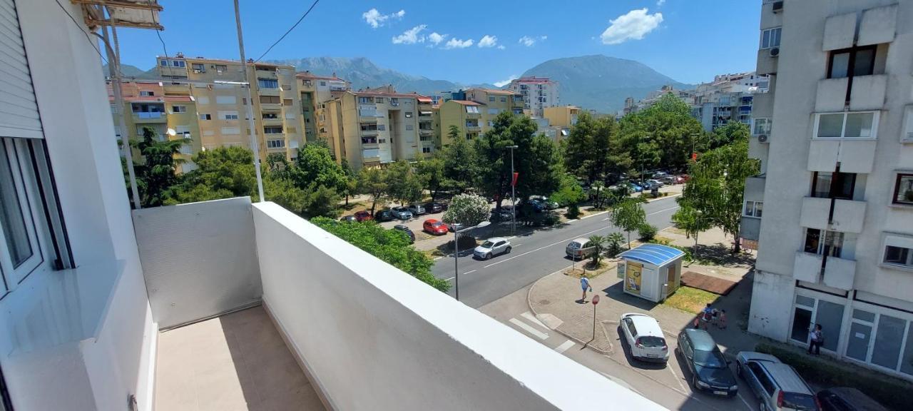 Apartment Bracovic - City Center Бар Экстерьер фото