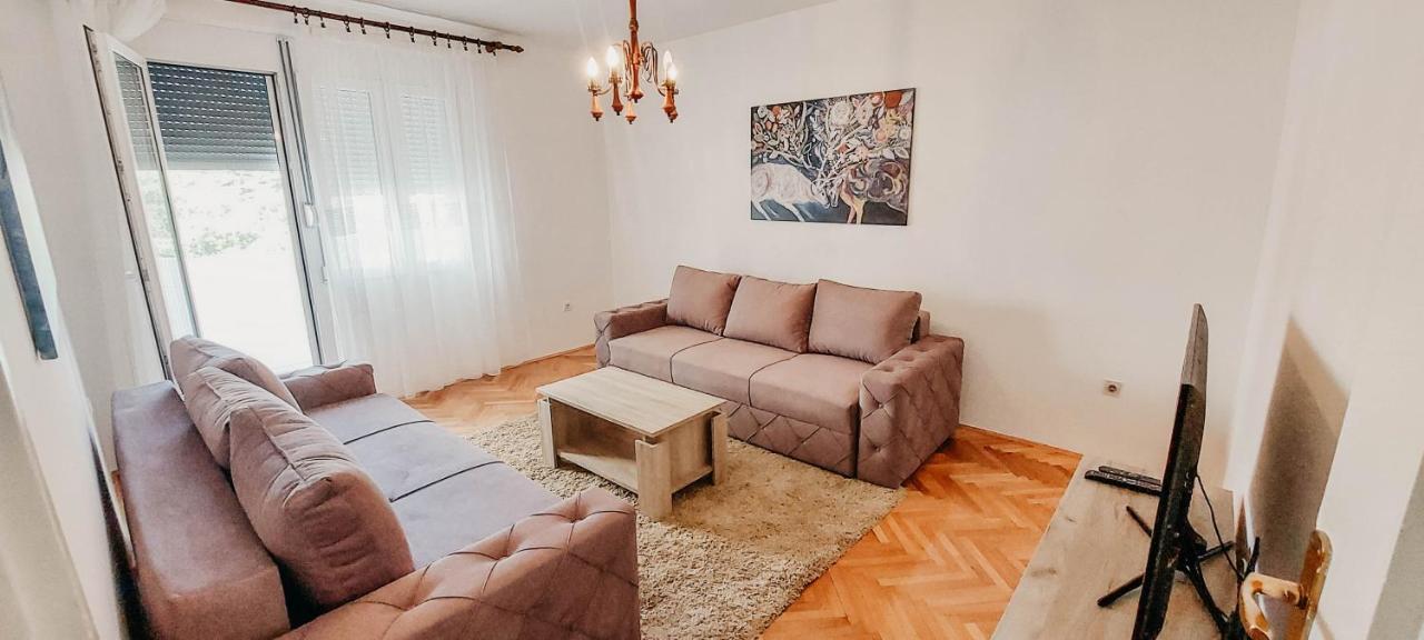 Apartment Bracovic - City Center Бар Экстерьер фото