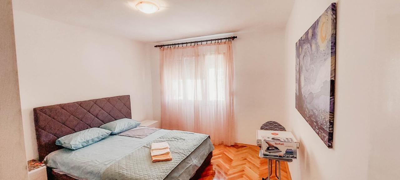 Apartment Bracovic - City Center Бар Экстерьер фото